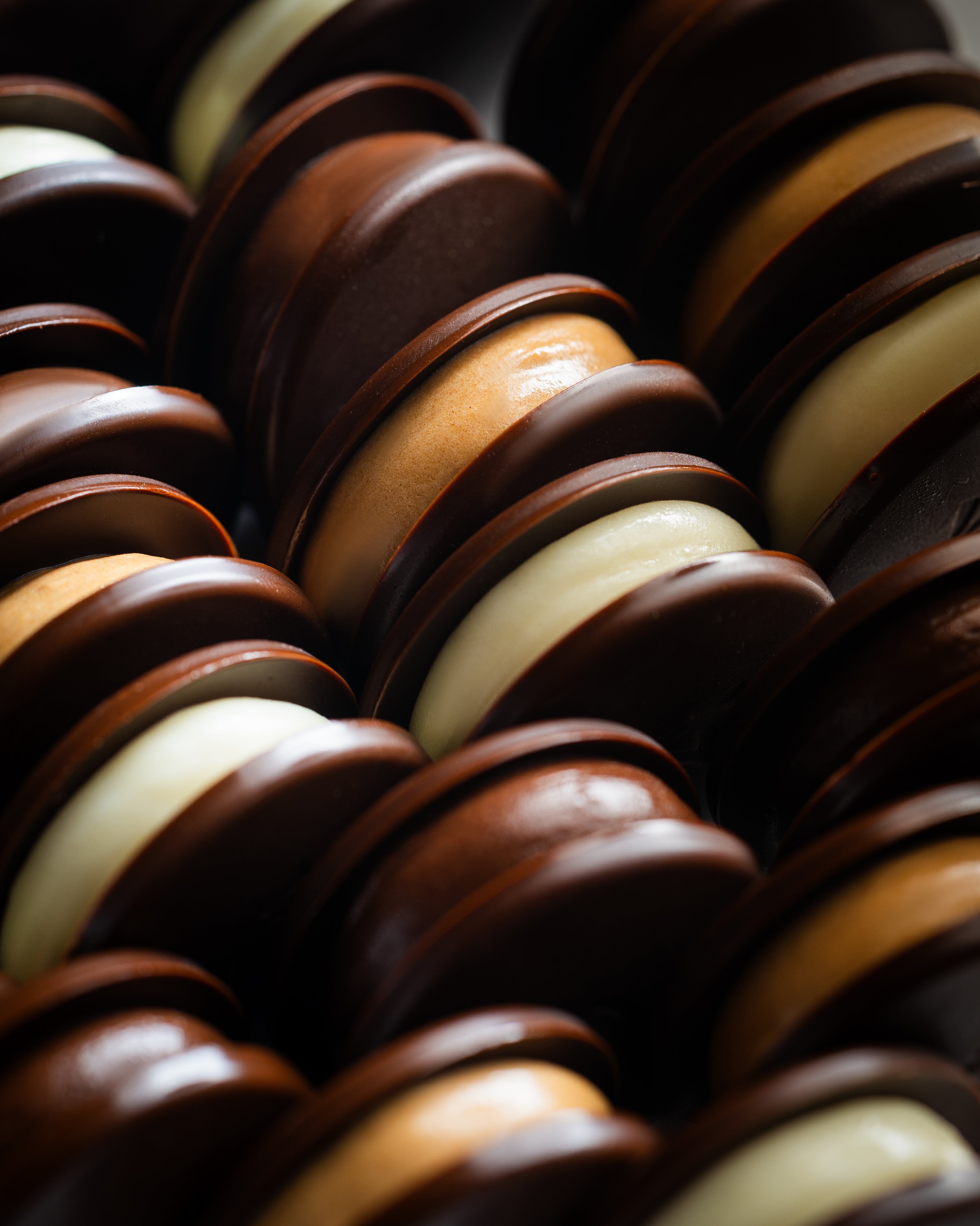 Peppermint Chocolate Macarons