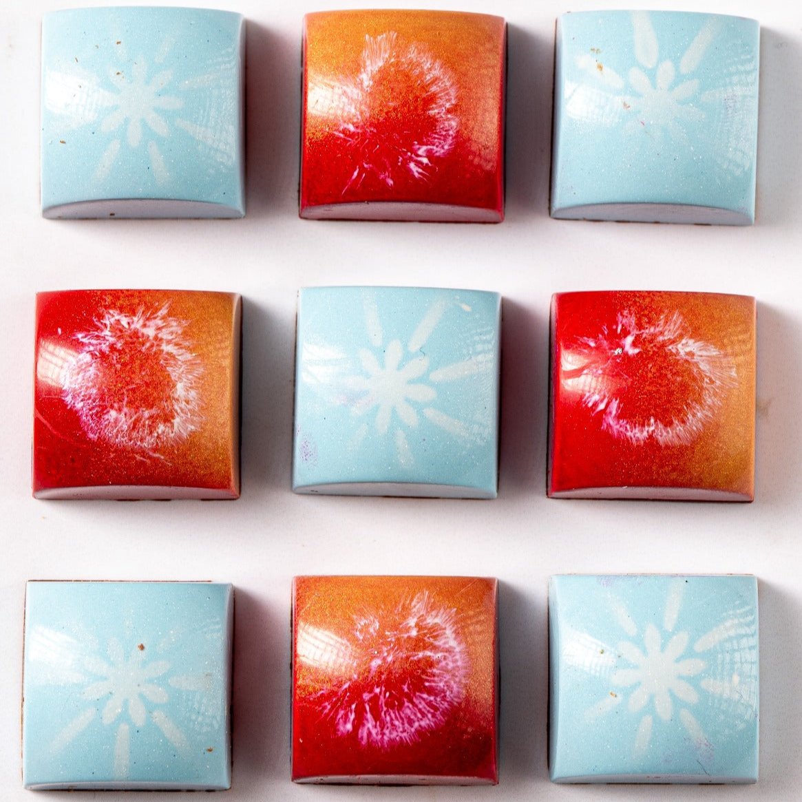 Entisi - Box Of 4 Christmas Bonbons