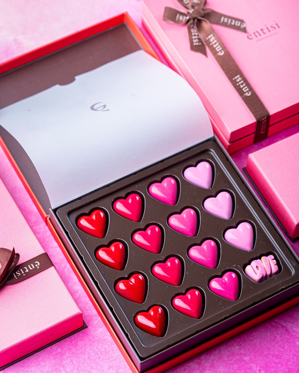 Entisi - Box of 16 Valentines Bonbons
